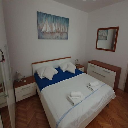 Apartment Miro Kaštela Kültér fotó