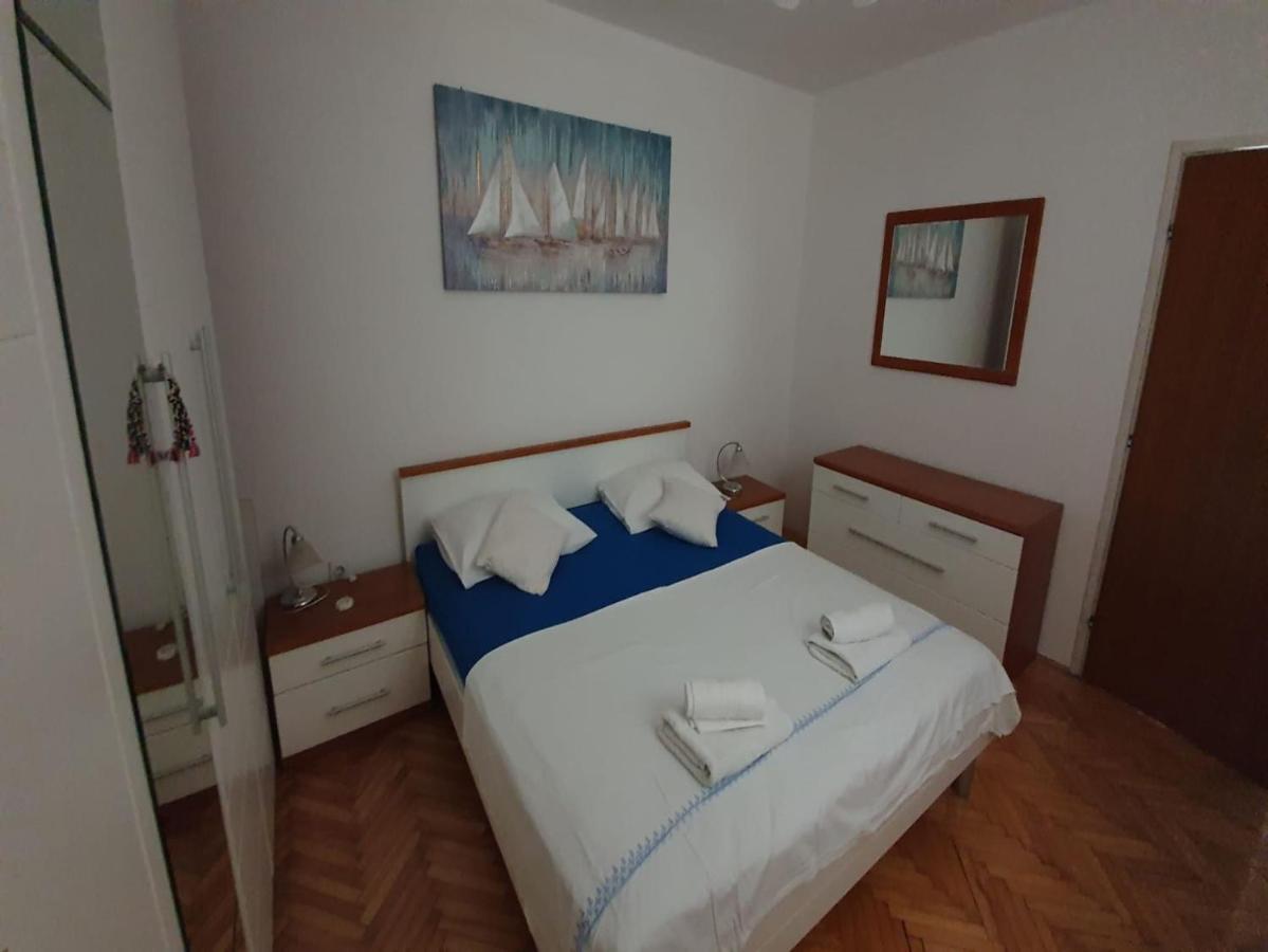 Apartment Miro Kaštela Kültér fotó