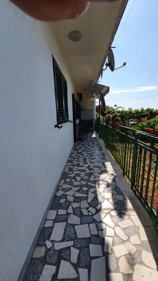 Apartment Miro Kaštela Kültér fotó